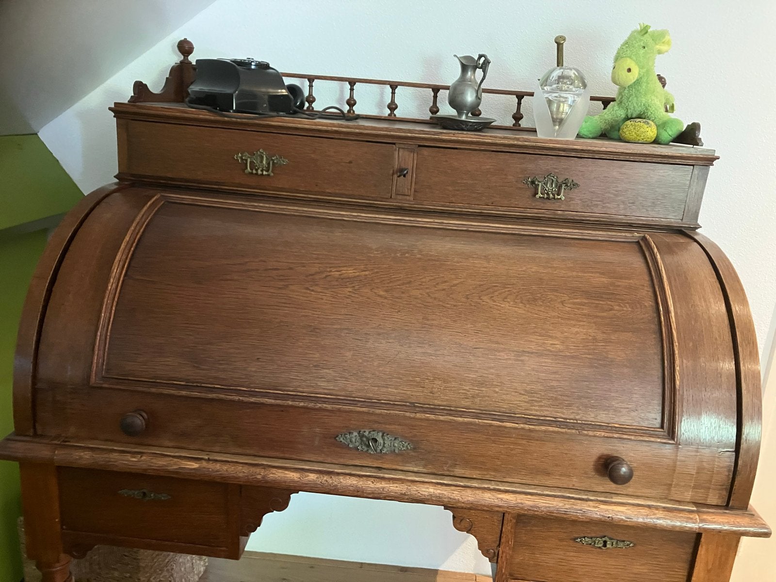 Antiek rolluikbureau / secretaire van eikenhout, Ophalen