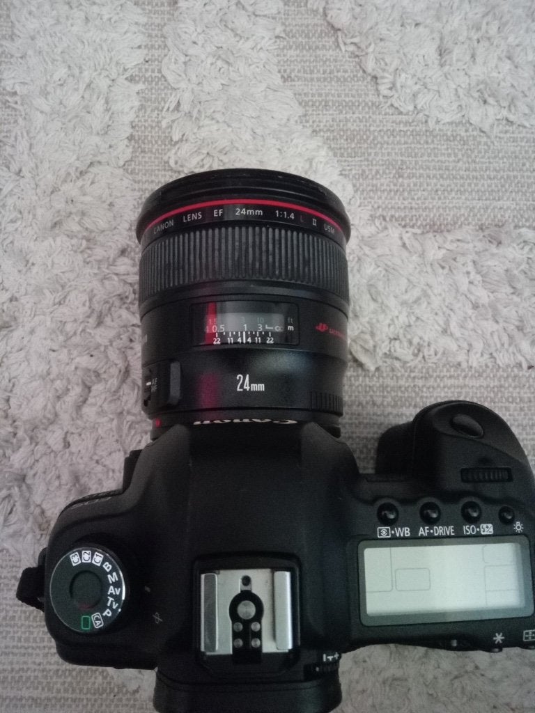 Canon EF 24mm / 24 MM 1.4 L II USM, Ophalen, Autofocus, Gebruikt, Canon