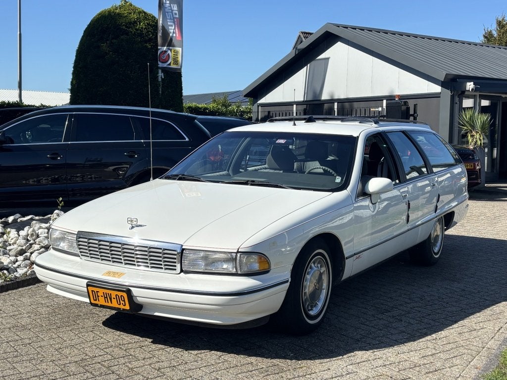 Chevrolet Caprice Wagon 5.0 V8 Wit 1991 (bj 1991, automaat), Auto's, Automaat, Achterwielaandrijving, 142 pk, Chevrolet