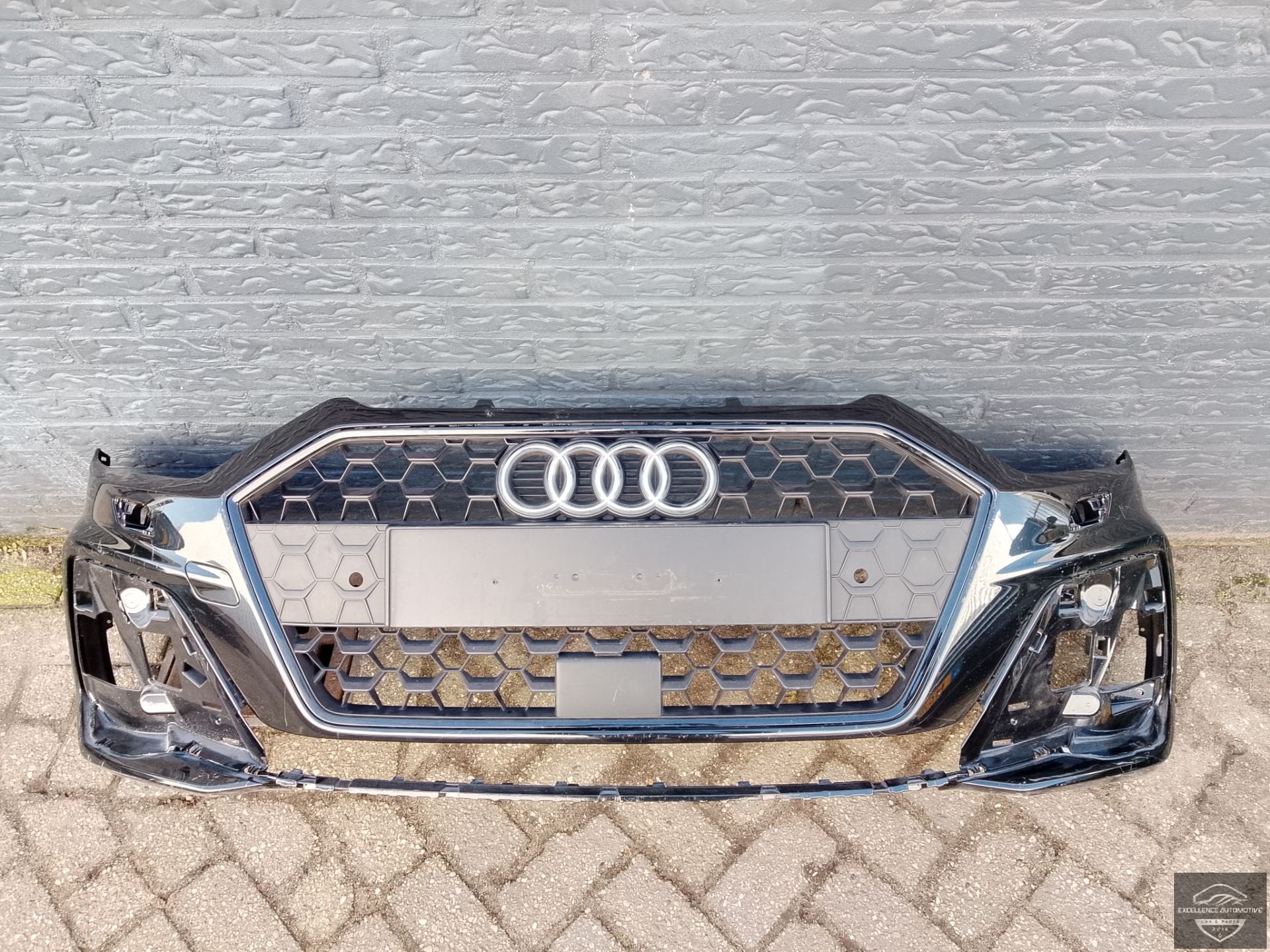 Audi A1 82A 2019+ S-Line Voorbumper Bumper KLS Origineel! 82, Gebruikt, AUDI AG, Auto-Union-Strasse 1
85045  Ingolstadt, DE, Kundenbetreuung@audi.de