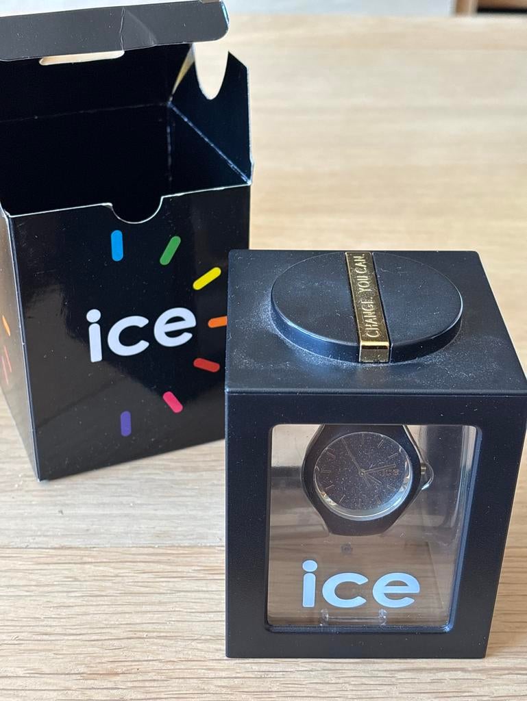 Meisjes Ice Watch - Zwart met Glitter Wijzerplaat, Sieraden, Tassen en Uiterlijk, Horloges | Kinderen, Ophalen of Verzenden, Zo goed als nieuw