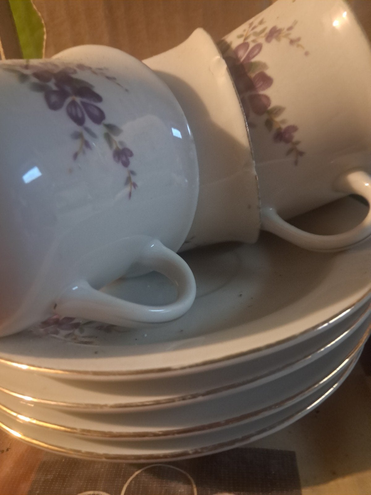 6 Kopjes en Schoteltjes met Paarse Bloemen en Gouden Rand, Antiek en Kunst, Antiek | Servies los, Ophalen of Verzenden
