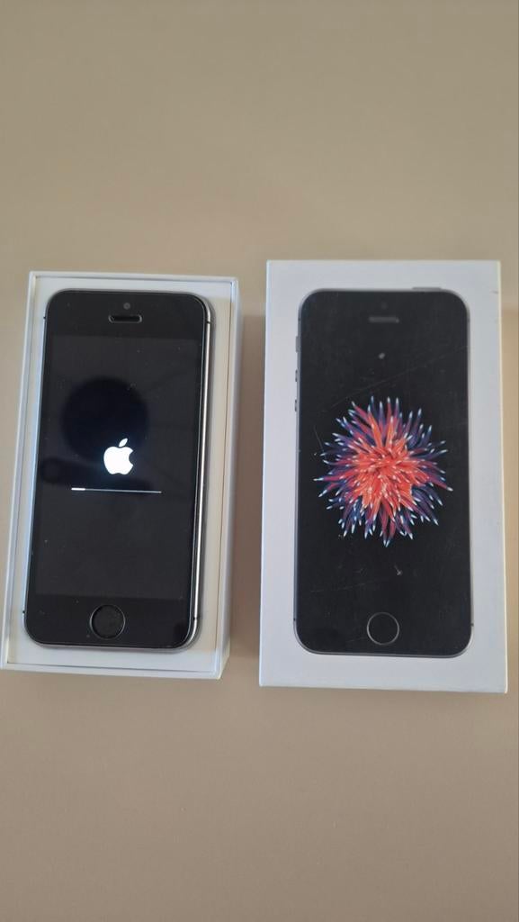 iPhone SE (2016) 64GB Space Grey, Telecommunicatie, Mobiele telefoons | Apple iPhone, Gebruikt, 89 %, IPhone SE (2016), Ophalen of Verzenden