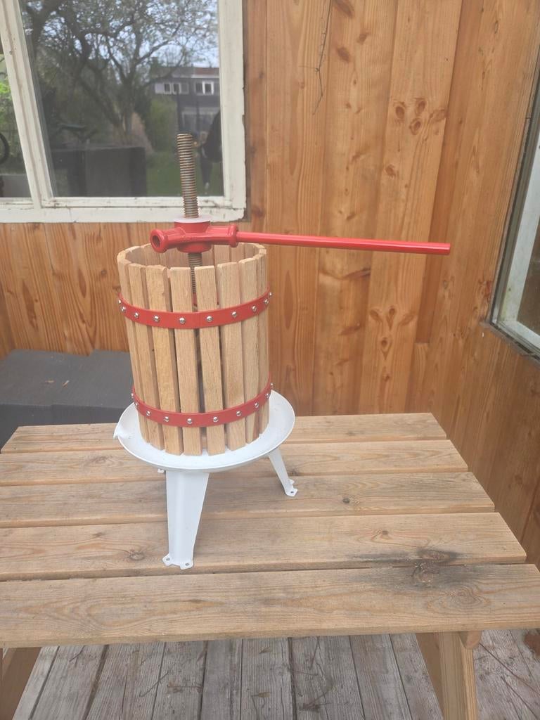 Fruitpers / Wijn- of Ciderpers - Hout en Metaal, Ophalen, Zo goed als nieuw