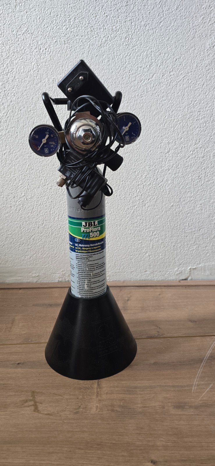 Jbl 500gram co2 met magneetventiel, Ophalen