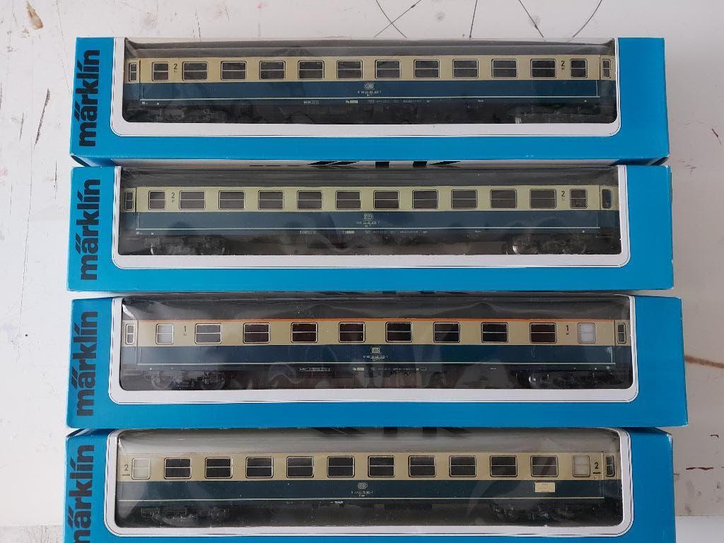 4 Marklin Personenwagons van de DB, Hobby en Vrije tijd, Wisselstroom, Ophalen of Verzenden, Märklin, Nieuw