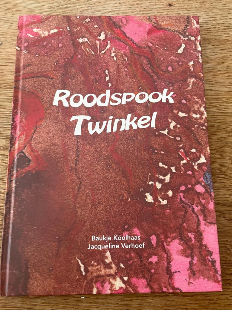Roodspook Twinkel - Baukje Koolhaas & Jacqueline Verhoef, Boeken, Ophalen of Verzenden, Zo goed als nieuw, Sprookjes