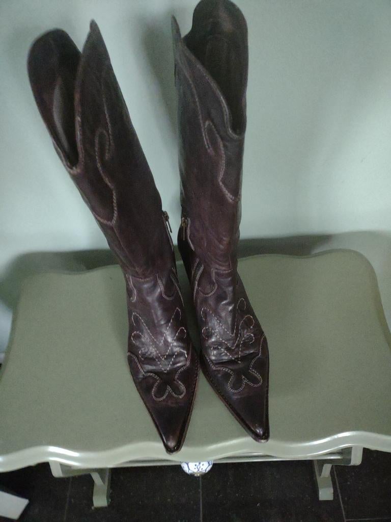 Vero Cuoio laarzen leer kleur aubergine zgan maat 40, Kleding | Dames, Schoenen, Ophalen, Zo goed als nieuw, Overige kleuren, Hoge laarzen