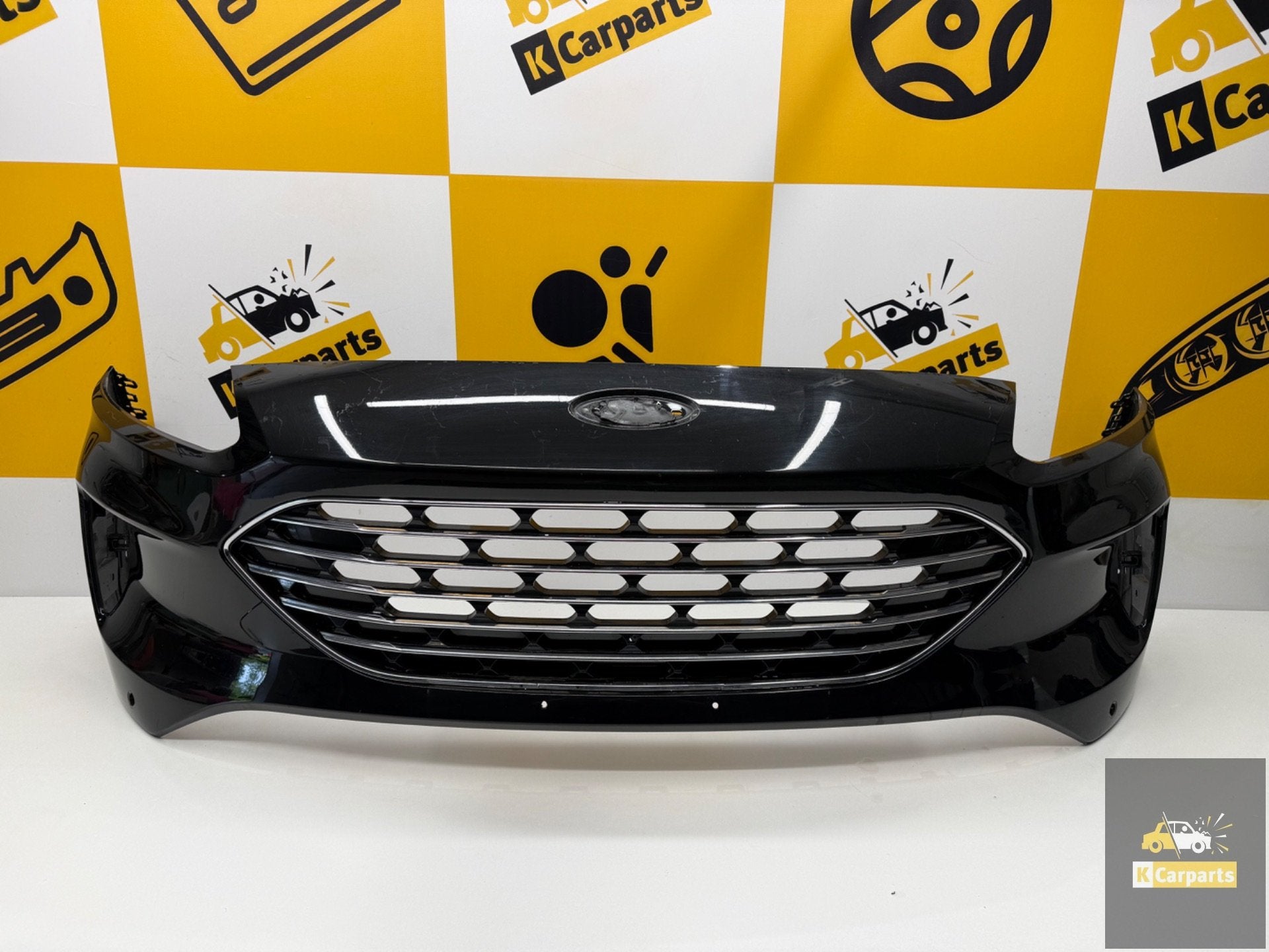 VOORBUMPER FORD KUGA MK3 2020-2025 LV4B-17F003-J