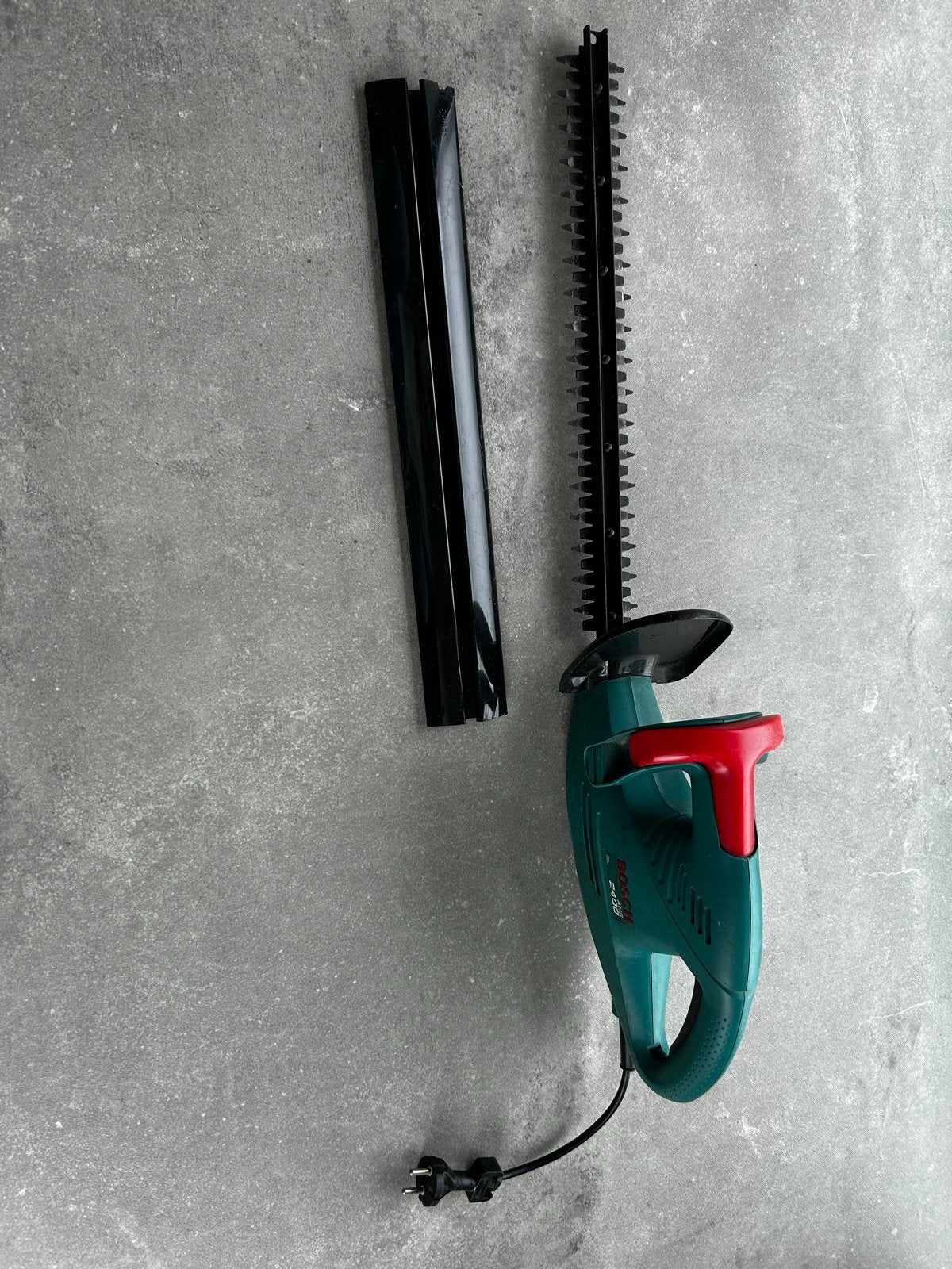 Bosch AHS 2400 elektrische heggenschaar 390W, Ophalen, Gebruikt, Elektrisch