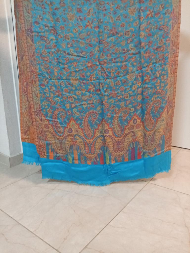 Prachtige Indiase sjaal met paisley patroon, Kleding | Dames, Mutsen, Sjaals en Handschoenen, Ophalen of Verzenden, Nieuw, Maat 46/48 (XL) of groter