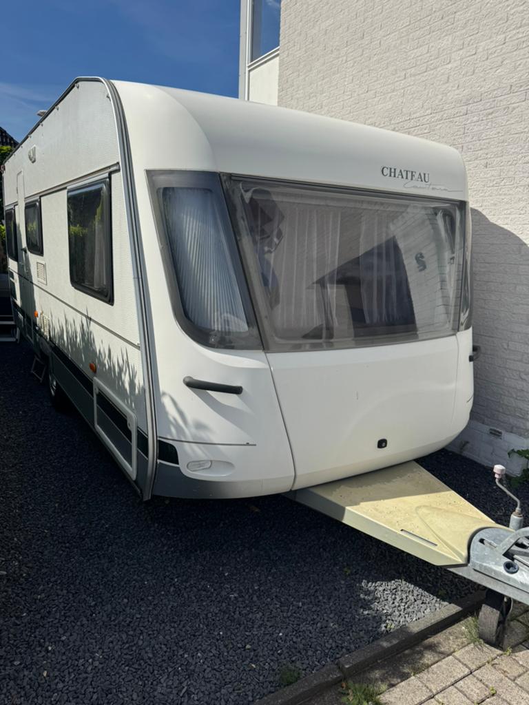 Chateau Cantara 520 UE CT luxe twee vaste bedden, Caravans en Kamperen, Chateau, Rondzit, Omvormbare zithoek, Particulier