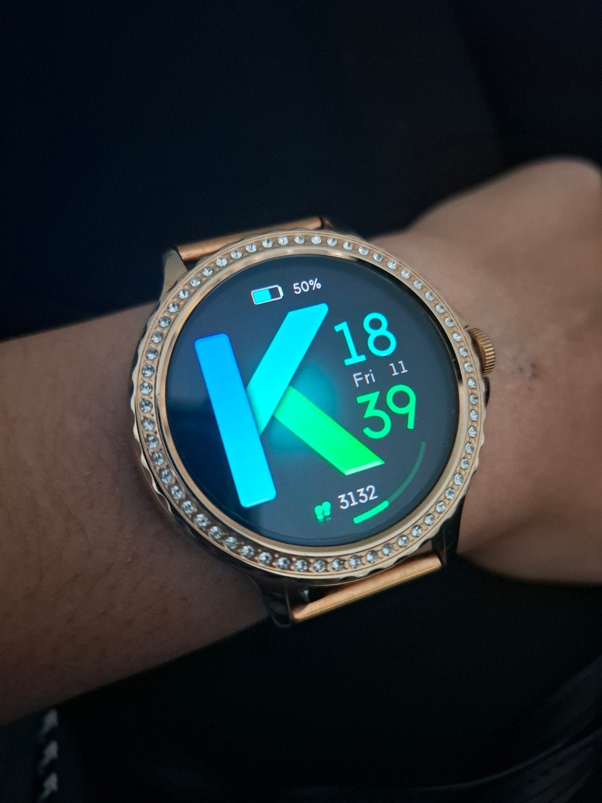 Foto 3 van Vospo Dames Smartwatch (Roségoud) – Complete set