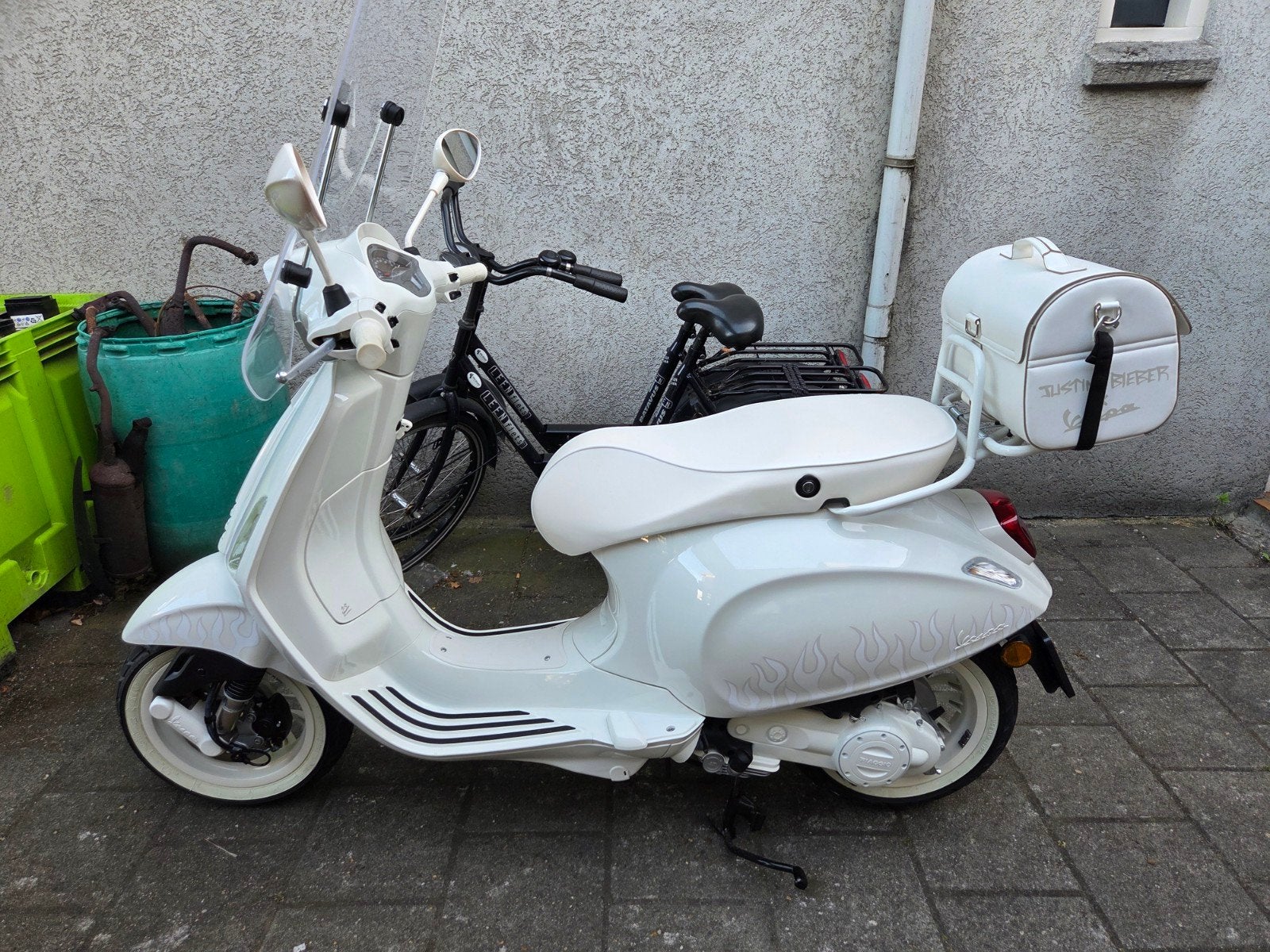 Vespa sprint 25 km e5 Justin Bieber Nieuwstaat, Overige modellen, Ophalen of Verzenden, Zo goed als nieuw, Benzine
