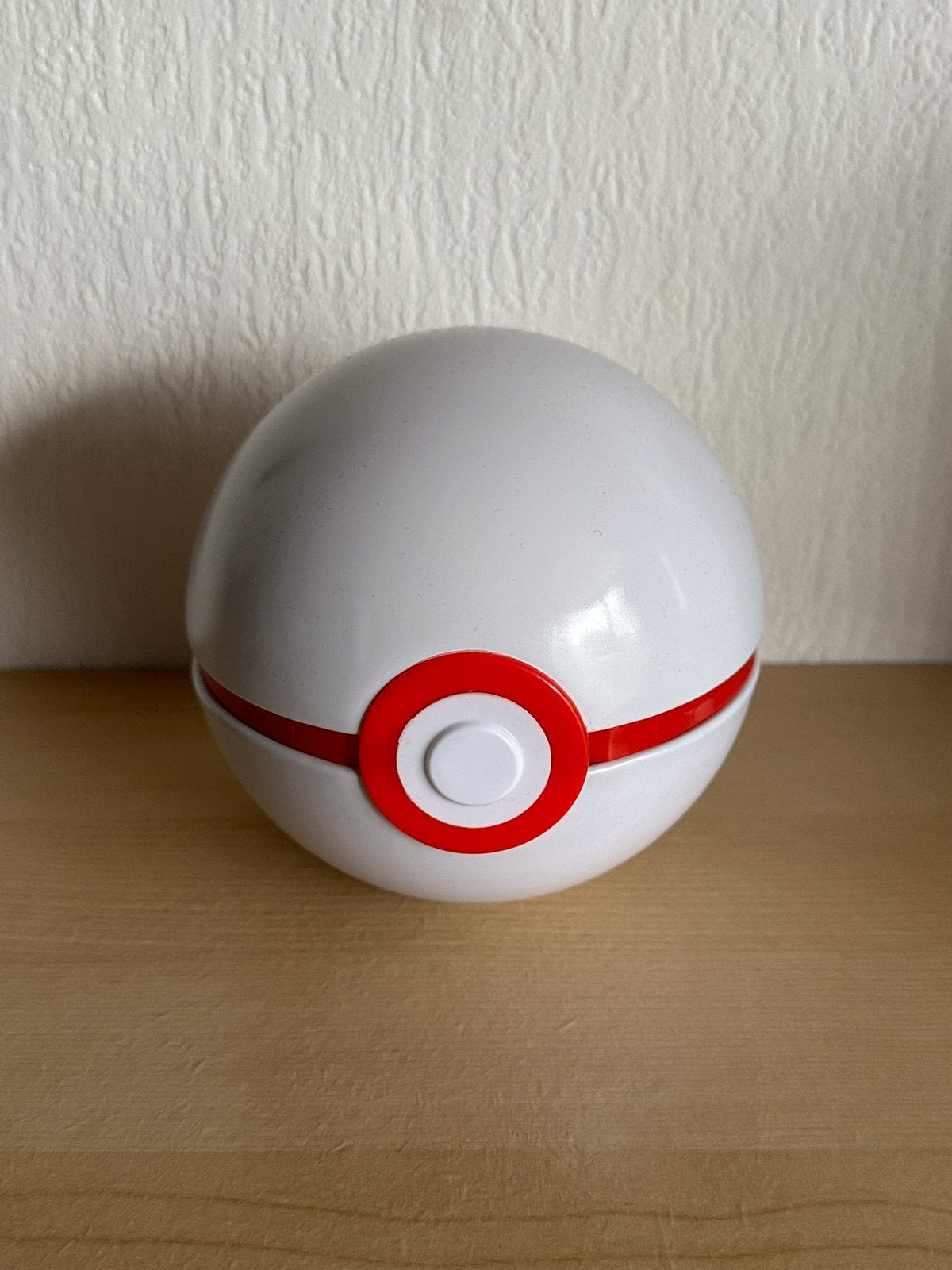 Pokémon Pokeball zonder figuurtje, Ophalen of Verzenden, Zo goed als nieuw