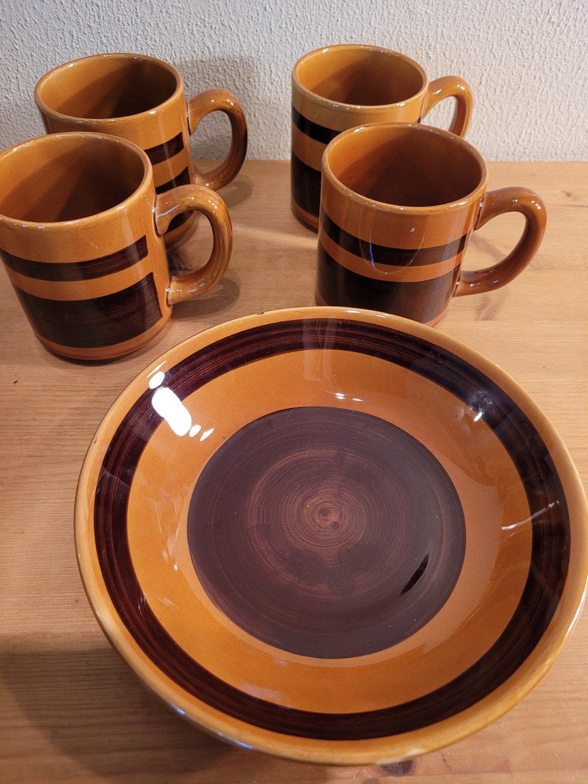 4 bekers en schaal Gien vintage oker strepen jaren 60 70 set, Ophalen of Verzenden