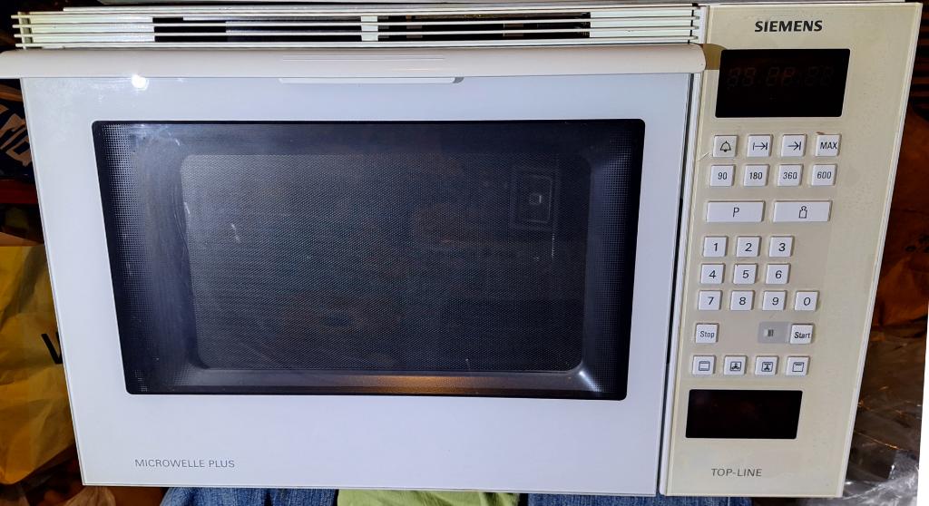 Siemens HFT779 combi magnetron, Witgoed en Apparatuur, Magnetrons, Gebruikt, Inbouw, Combimagnetron, 45 tot 60 cm, Grill, Hete lucht