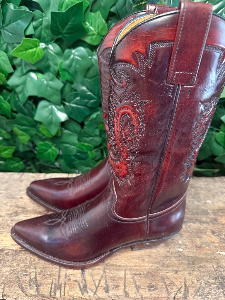 prachtige aparte laarzen van Sendra maat 37, Kleding | Dames, Schoenen, Bruin, Nieuw, Ophalen of Verzenden, Sendra