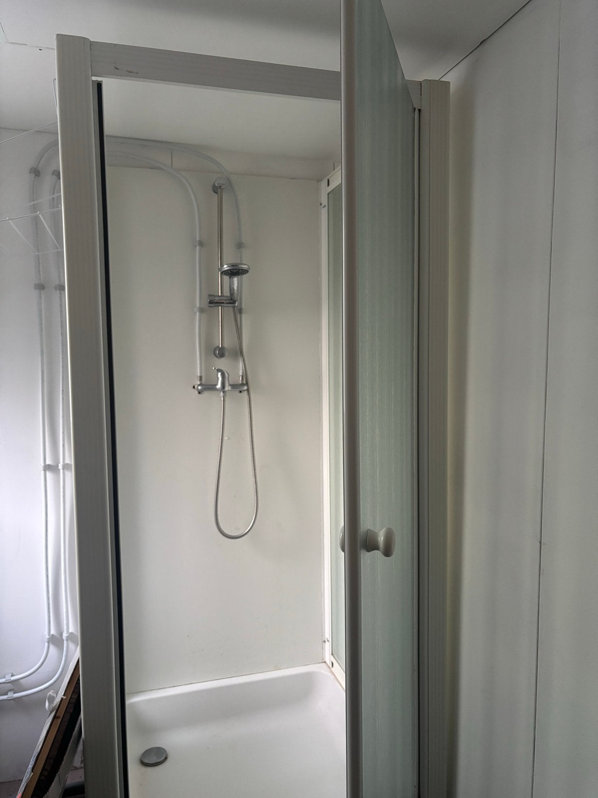 Douchecabine met boiler - Complete set voor uw badkamer, Ophalen, Gebruikt, Met douche