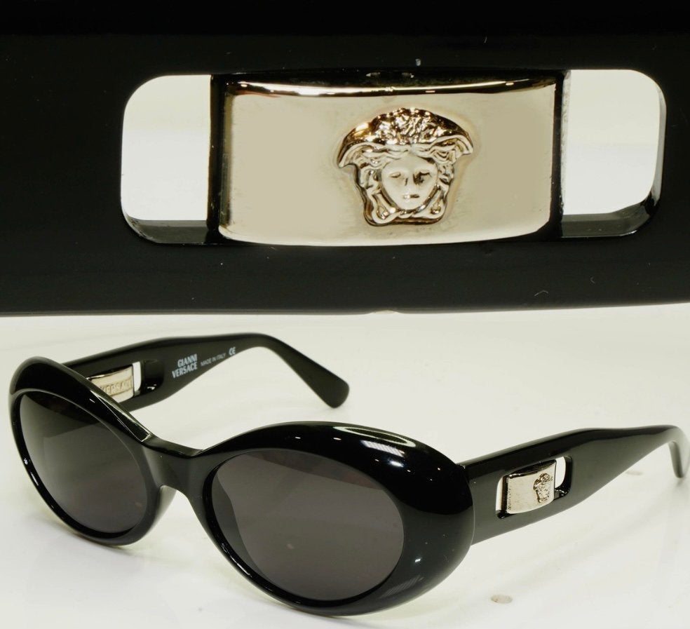 Vintage Gianni Versace dameszonnebril zwart, Zonnebril, Zwart, Gianni Versace, Ophalen of Verzenden