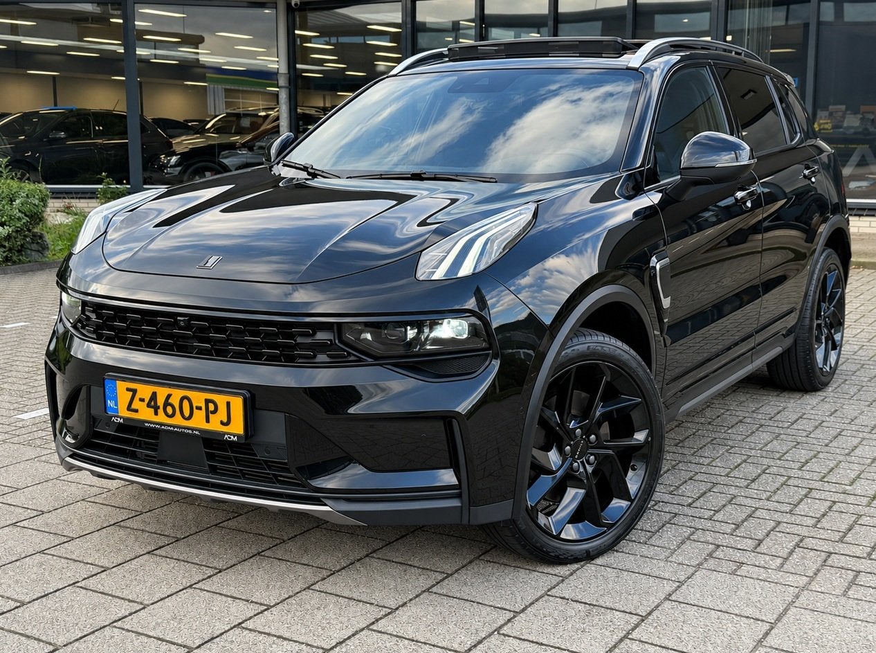 Lynk & Co 01 1.5 Black Edition / 360° Camera / Pano / ACC, Auto's, Euro 6, Bedrijf, 1854 kg, 3 cilinders