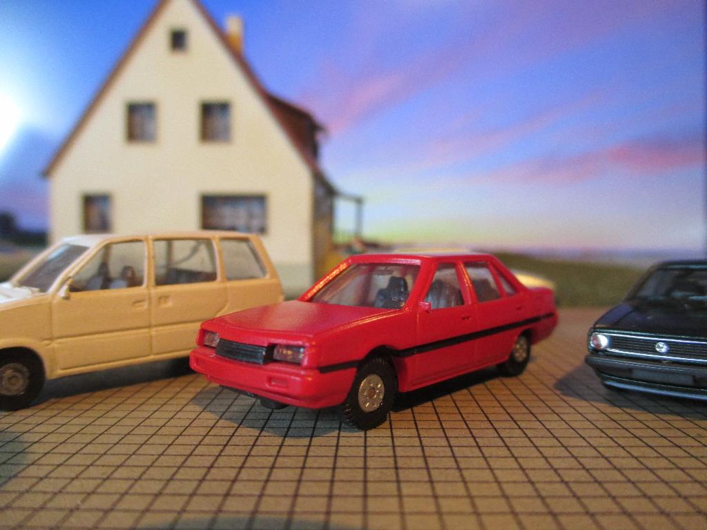 1983-1988 Mitsubishi Galant E10 - Rietze rood, Ophalen of Verzenden, Zo goed als nieuw, Auto, Rietze