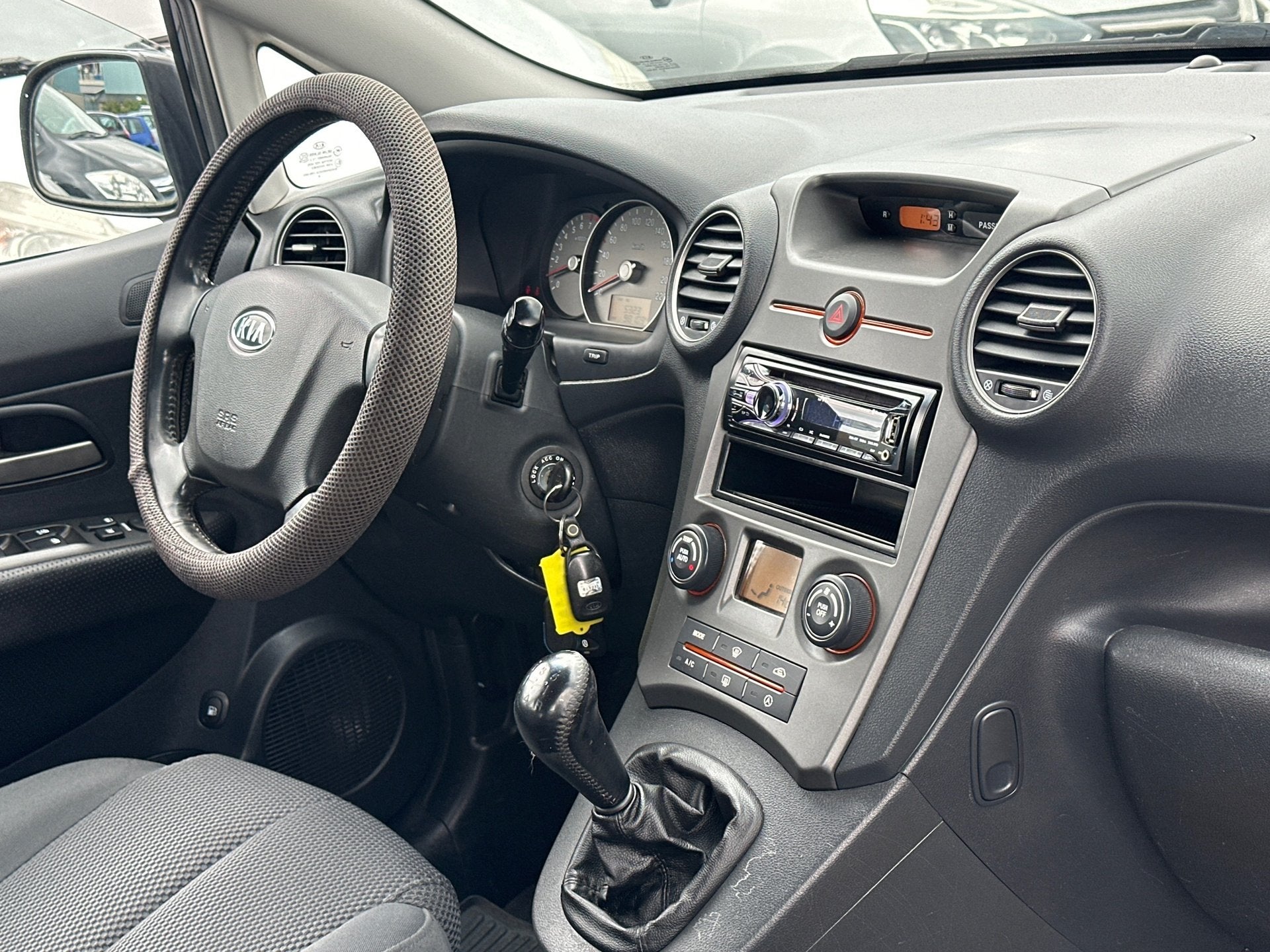 Kia Carens