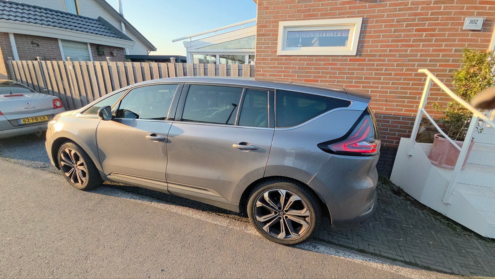 Renault Espace 1.6 DCI 118KW 2015 Grijs, Auto's, 4 cilinders, 2000 kg, 160 pk, 7 stoelen