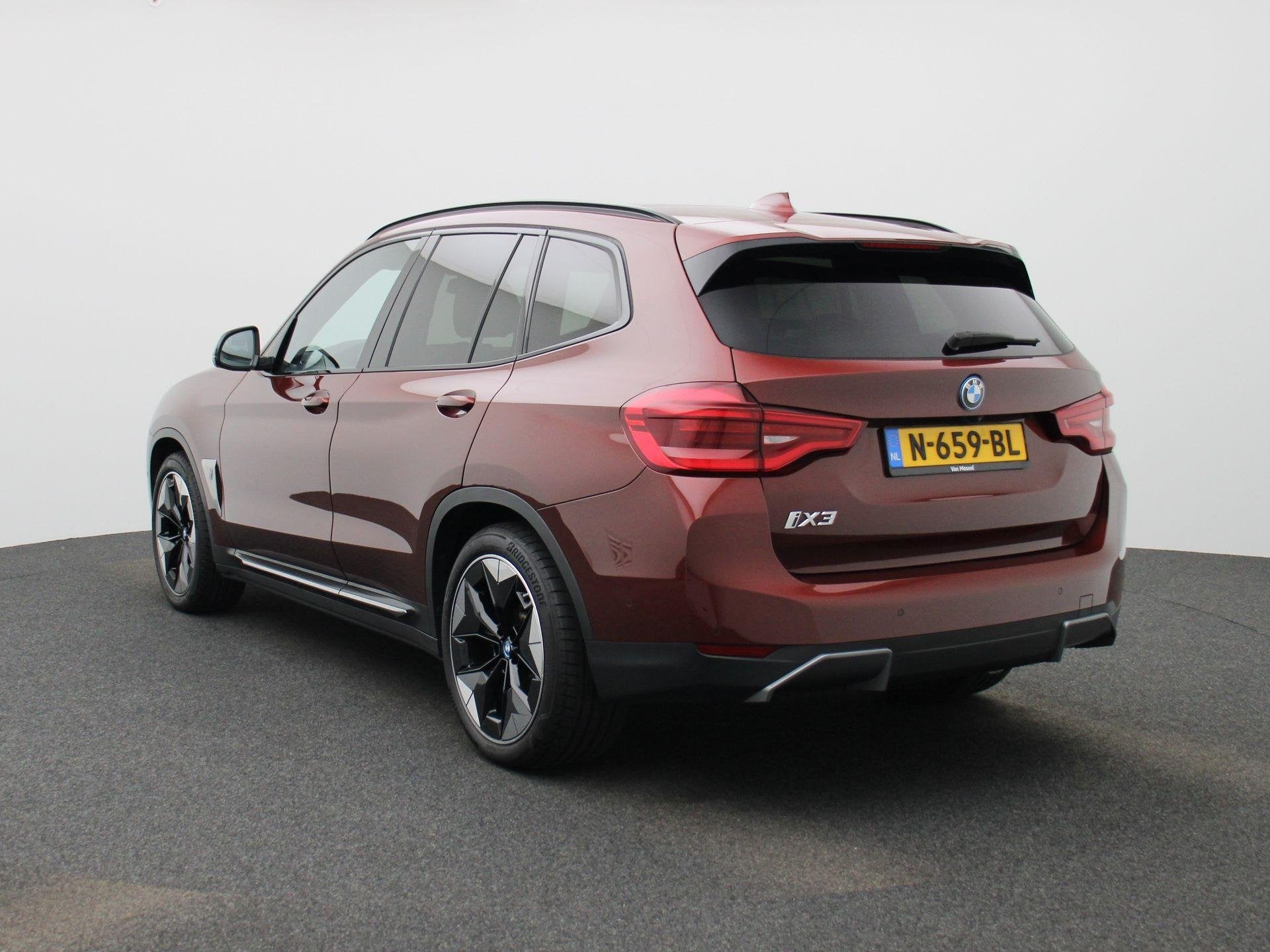 BMW iX3 High Executive 80 kWh | Elektrische stoelen + Memory, Auto's, Automaat, 12 maanden, Achterwielaandrijving, Gebruikt