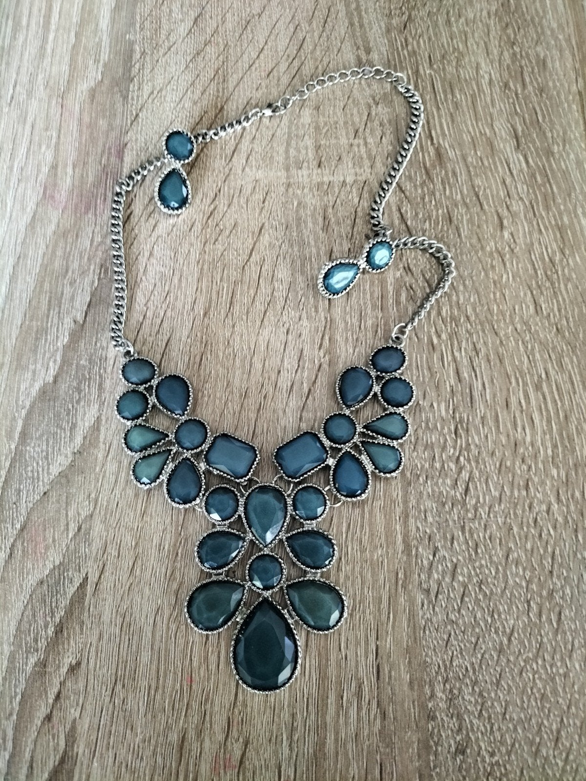 Prachtige ketting met blauwgroene stenen, Overige materialen, Ophalen of Verzenden, Zo goed als nieuw, Met edelsteen