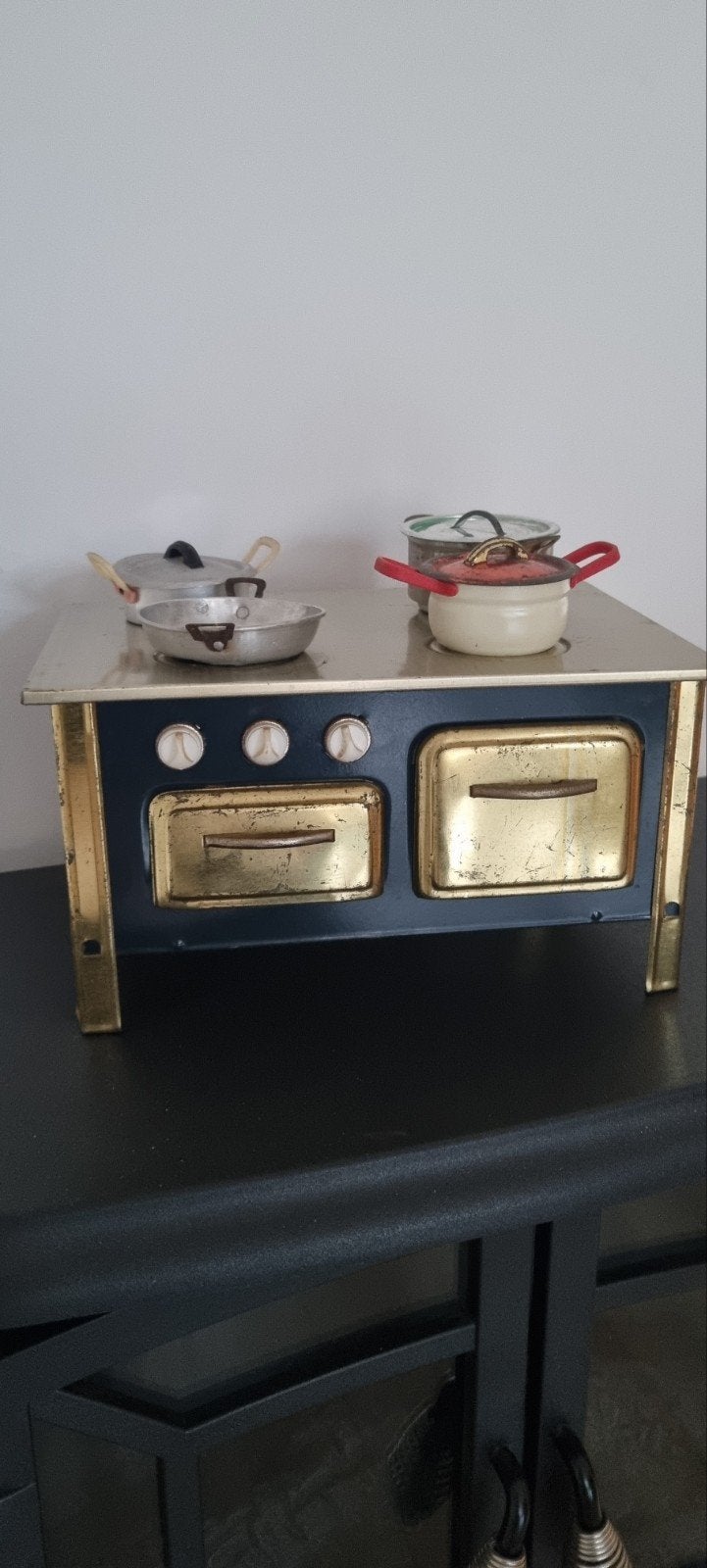 Vintage blikken speelgoedfornuisje met pannenset, Ophalen of Verzenden, Gebruikt