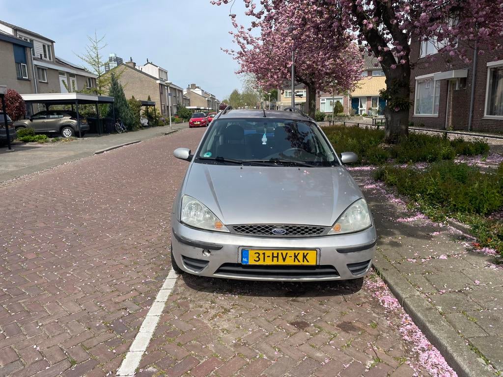 Ford Focus 1.6 I Trend Wagon AUT 2002 Grijs, 1596 cc, 4 cilinders, Origineel Nederlands, Stationwagon