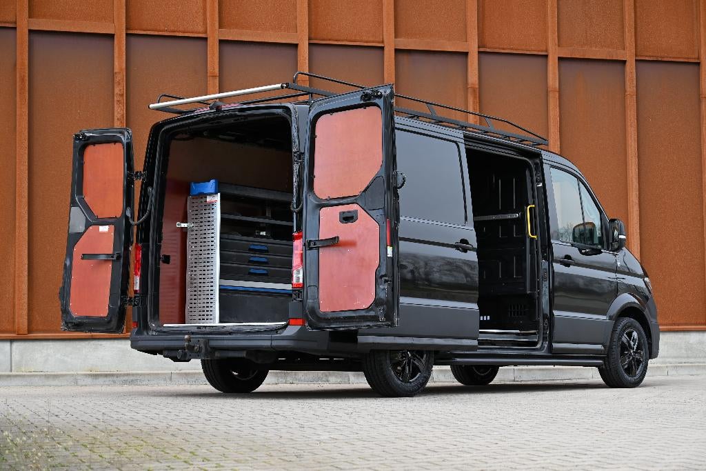 Volkswagen Crafter 2.0 TDI L3H2 Cruise CarPlay € 249 P.M., Voorwielaandrijving, Stof, 4 cilinders, Volkswagen