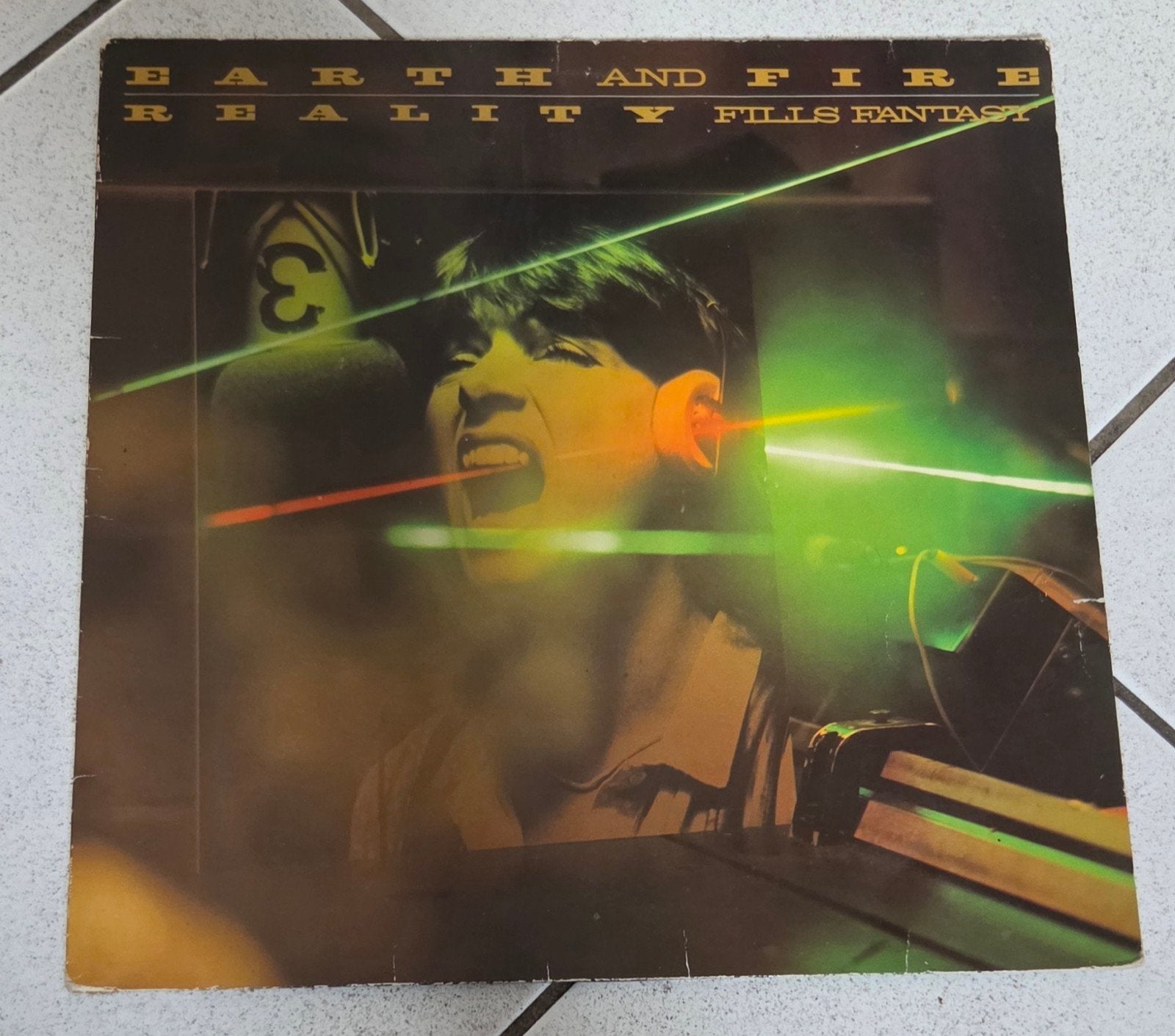 Earth and Fire - Reality Fills Fantasy LP (1979), Cd's en Dvd's, LP, Gebruikt, Ophalen of Verzenden, 12 inch