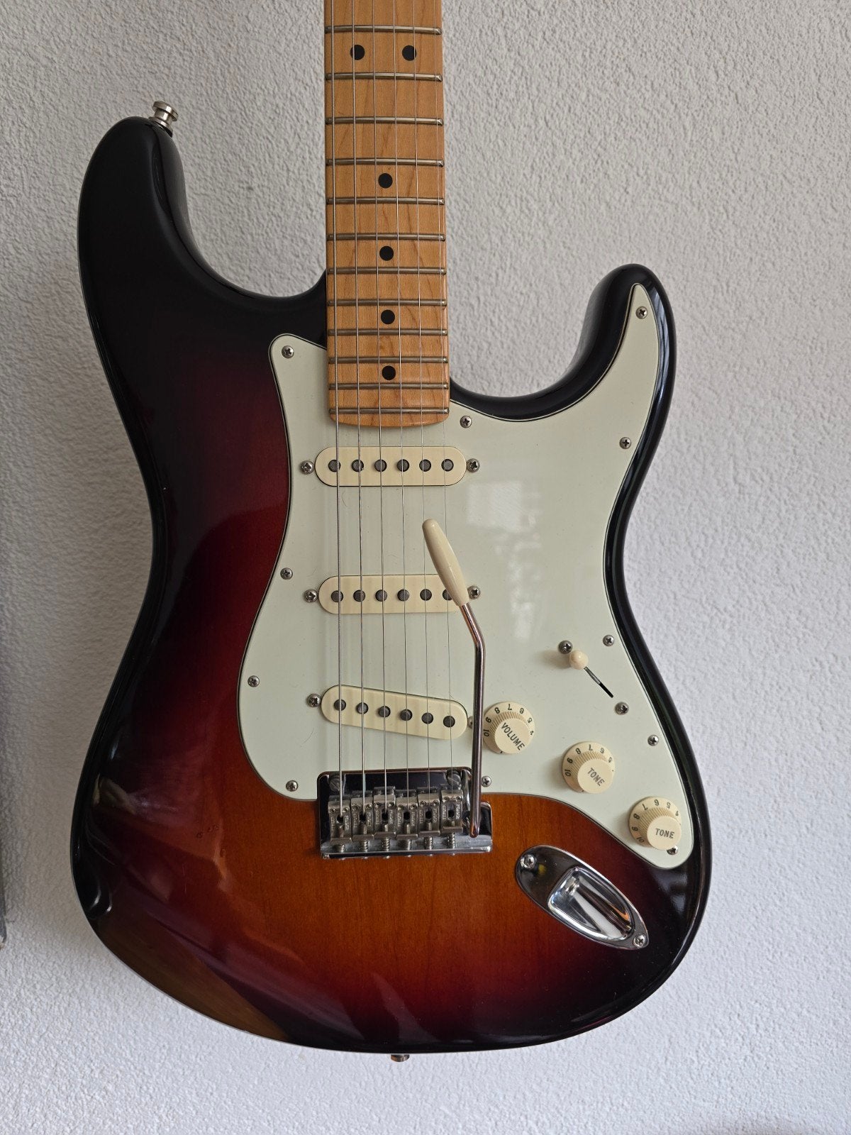 Fender Stratocaster American Professional 2017, 3TSB, Ophalen, Gebruikt, Solid body, Fender