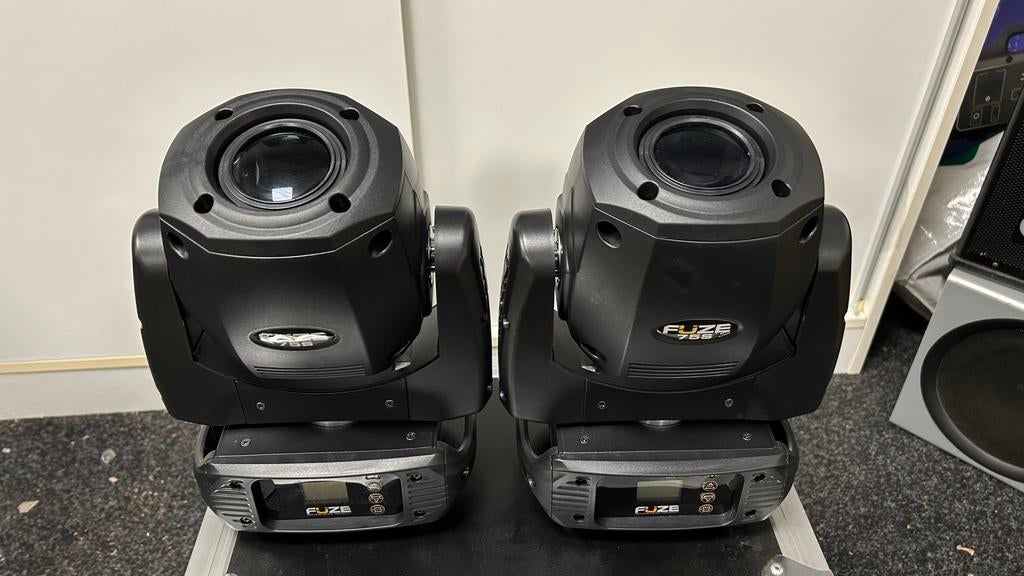 2x BeamZ FUZE75S Spot moving heads, inclusief flightcase., Ophalen, Zo goed als nieuw, Licht