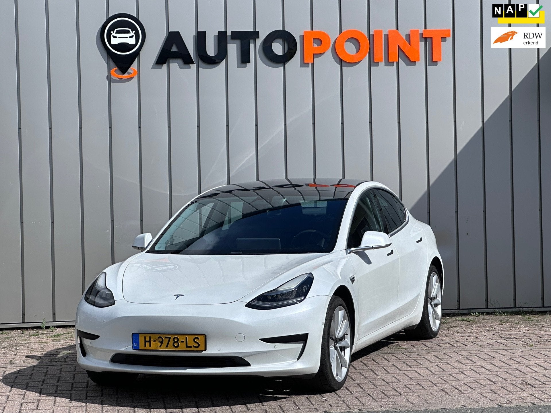 Tesla Model 3 Standard RWD Plus 60 kWh DEALER OND 1 EIGENAAR, 238 pk, Achterwielaandrijving, Gebruikt, Zwart