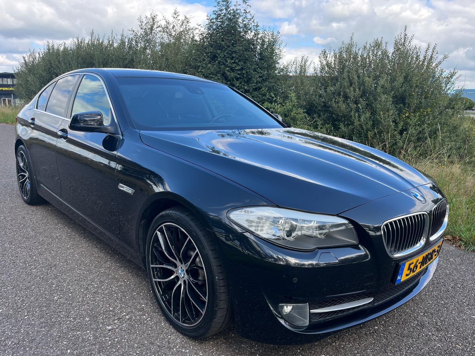 BMW 5-serie 523i | Automaat | Clima | Cruise | Bluetooth | L, Auto's, Euro 5, Achterwielaandrijving, Gebruikt, 2000 kg