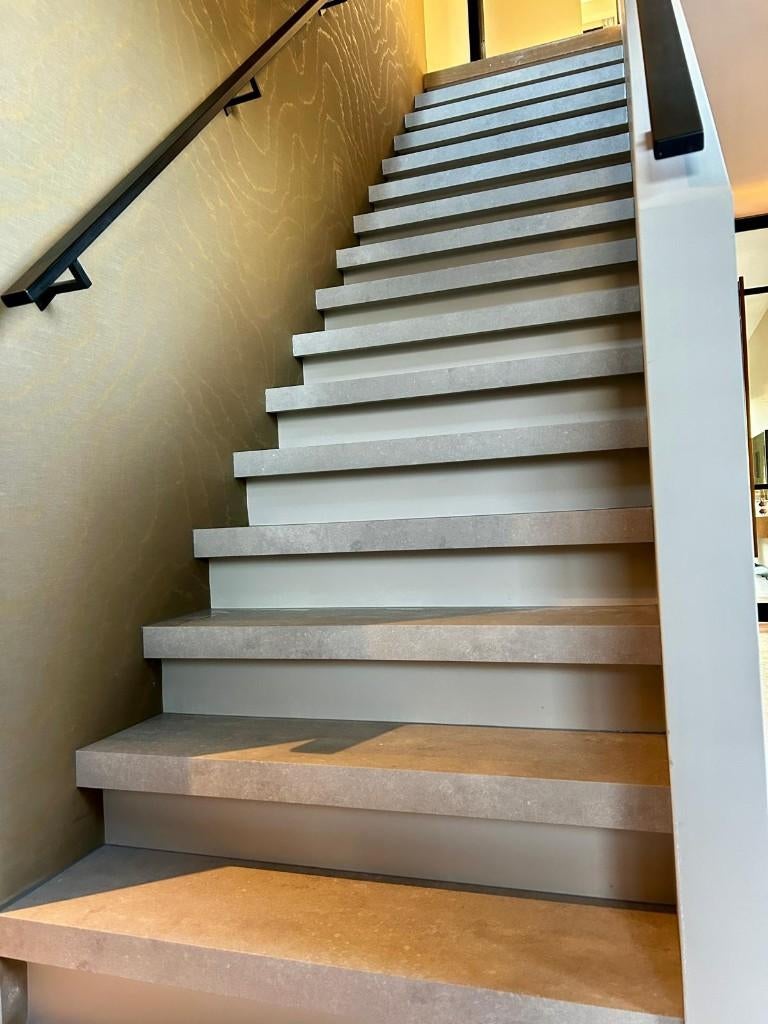 Overzettreden Traprenovatie – €1699 All-in (incl. btw), Doe-het-zelf en Verbouw, Ladders en Trappen, Nieuw, Trap, Minder dan 2 meter