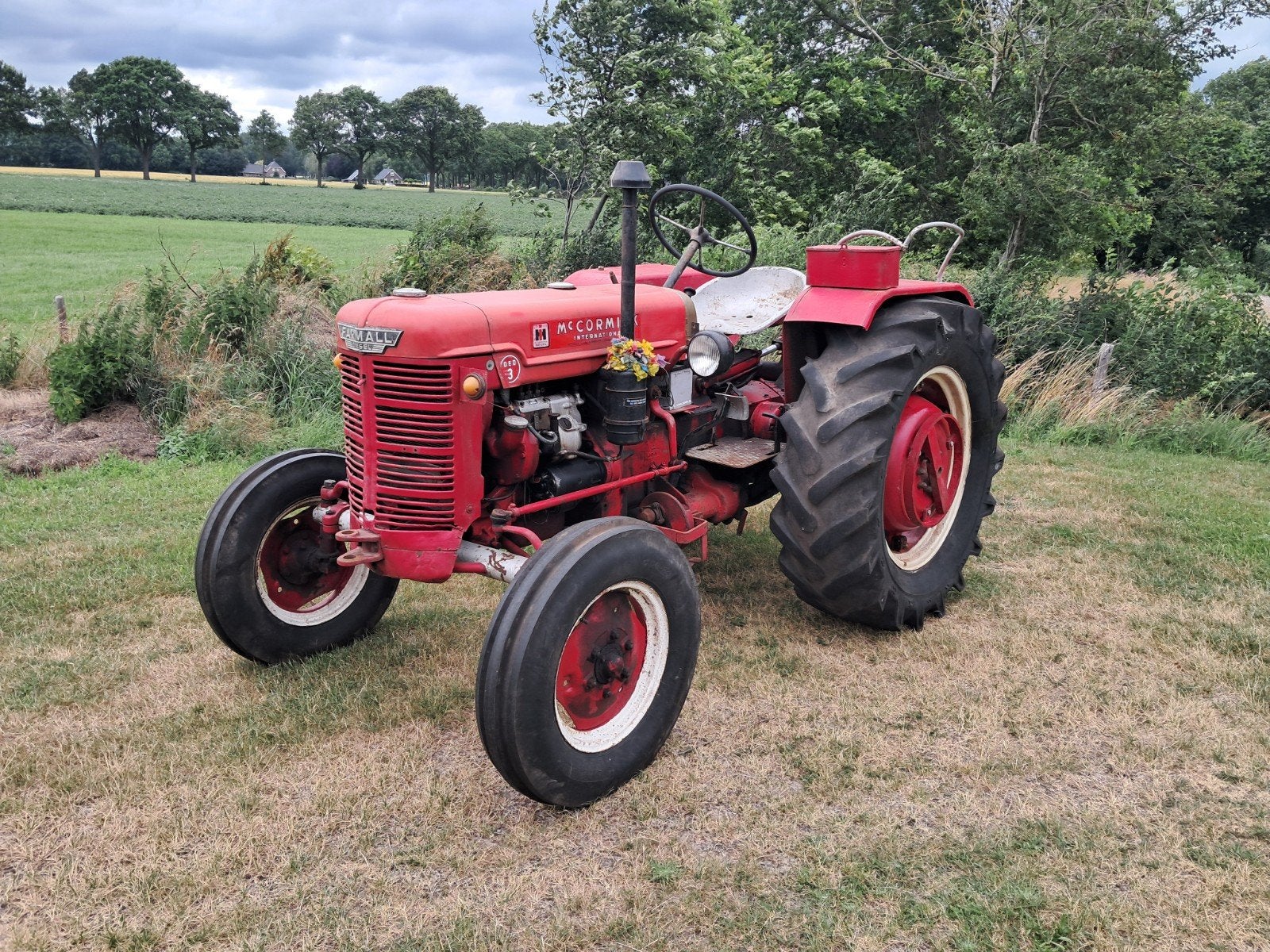 Mc Cormick farmall  ded3  met hef, Ophalen, Tot 2500, Oldtimer, McCormick