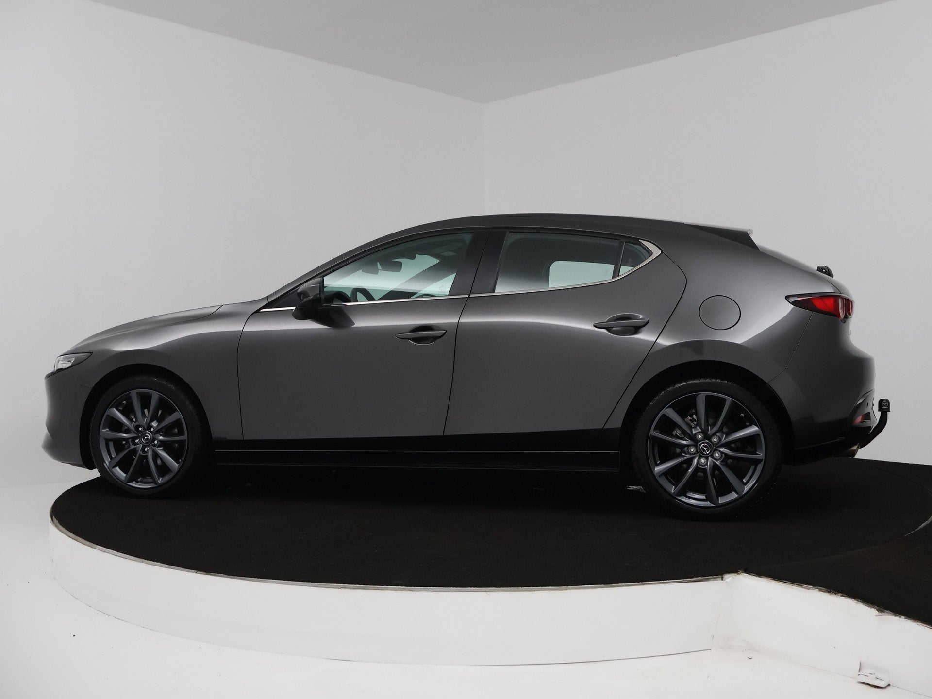 Mazda 3 2.0 e-SkyActiv-X M Hybrid 186 Exclusive-line automaa, Auto's, Stof, Gebruikt, 1382 kg, Origineel Nederlands