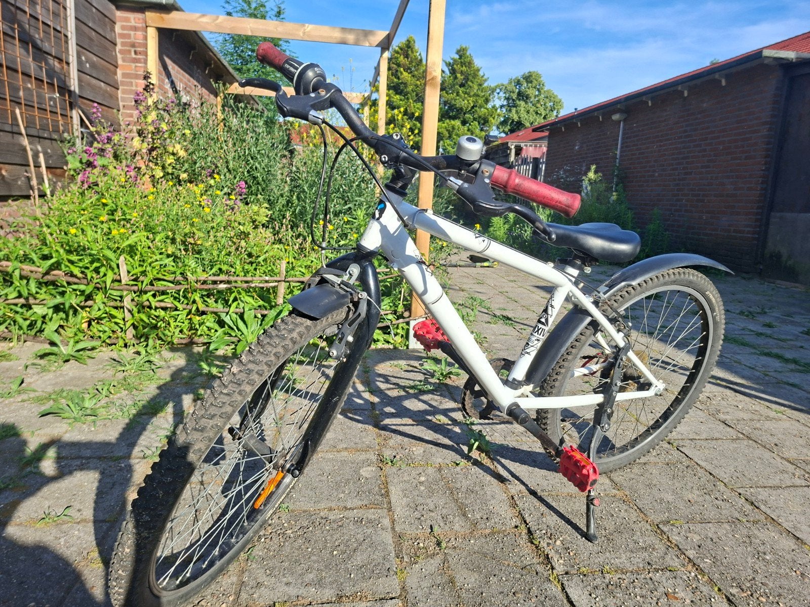 B'TWIN Rockrider 24 Inch Kinderfiets (Wit) - 6 versnellingen, Gebruikt, Versnellingen, Minder dan 49 cm, Ophalen