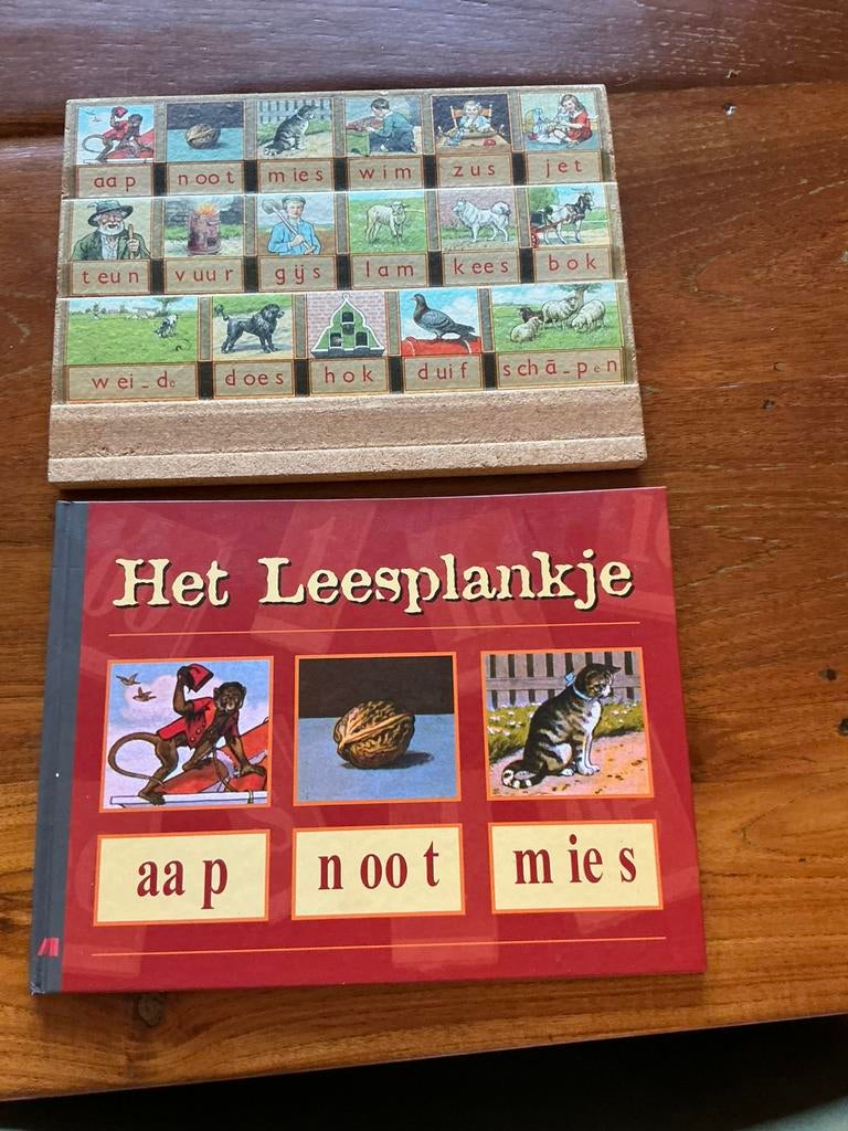 LEESPLANKJE: AAP NOOT MIES + BOEK : HET LEESPLANKJE, Ophalen of Verzenden, 20e eeuw of later, Zo goed als nieuw