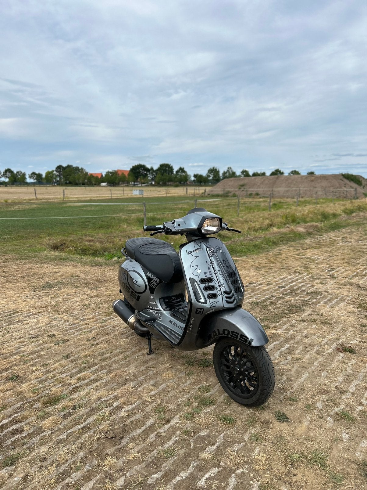 Vespa sprint 300cc malossi, Ophalen, Zo goed als nieuw