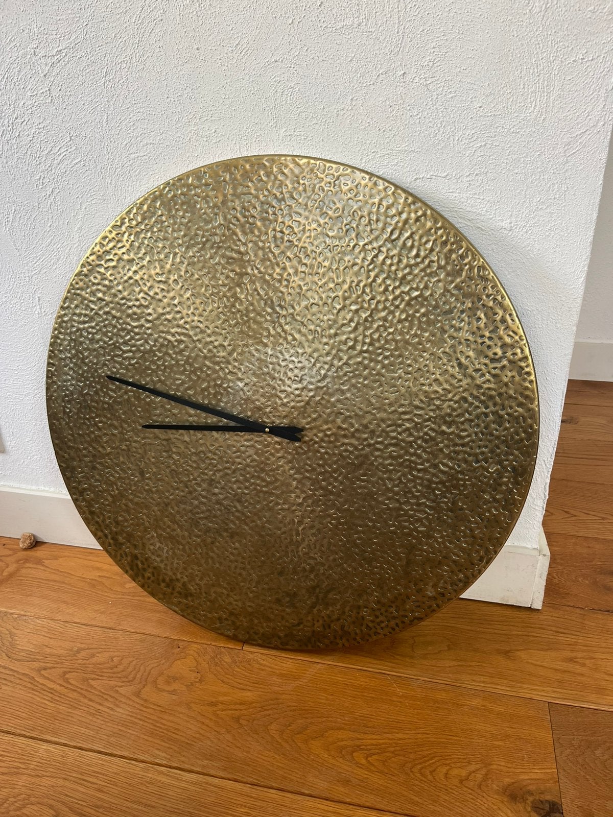 Hele grote wandklok 76 cm brons koper metaal, Huis en Inrichting, Woonaccessoires | Klokken, Ophalen, Goud, Wandklok, Werkt op batterijen