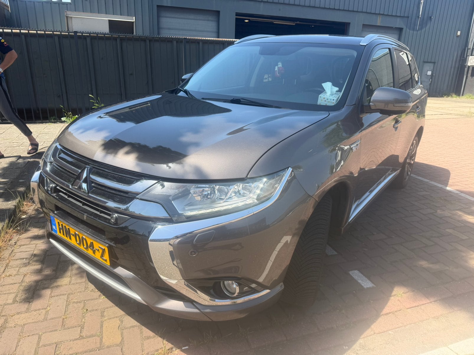 Mitsubishi Outlander 2.0 Dohc Mivec Phev 203pk 4WD CVT 5P, Auto's, Mitsubishi, 1998 cc, Outlander, Zwart, 4 cilinders