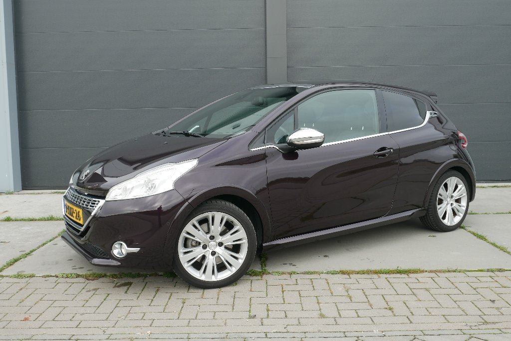 Peugeot 208 XY 1.6 THP 115KW 3-D 2014, Auto's, Voorwielaandrijving, Zwart, Parkeerassistent, 49 €/maand