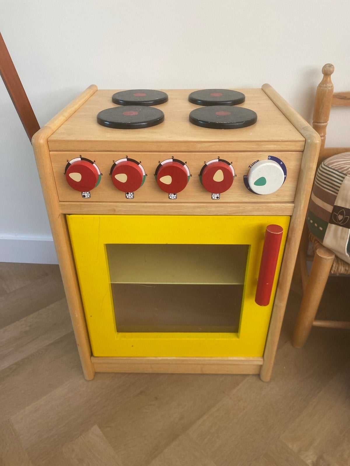 Houten speelkeuken met oven en kookplaten, Kinderen en Baby's, Speelgoed | Speelkeukens, Ophalen, Gebruikt, Hout, Speelkeuken