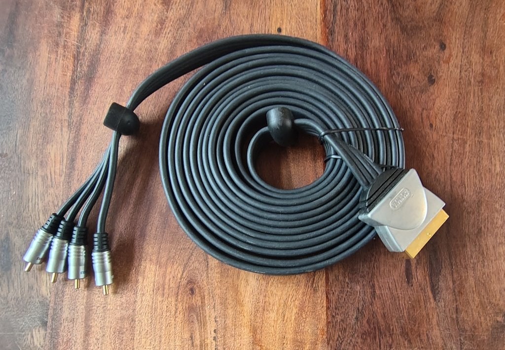 Lange Scart naar Component video en composiet video kabel, Scartkabel, Nieuw, Ophalen of Verzenden, 2 tot 5 meter