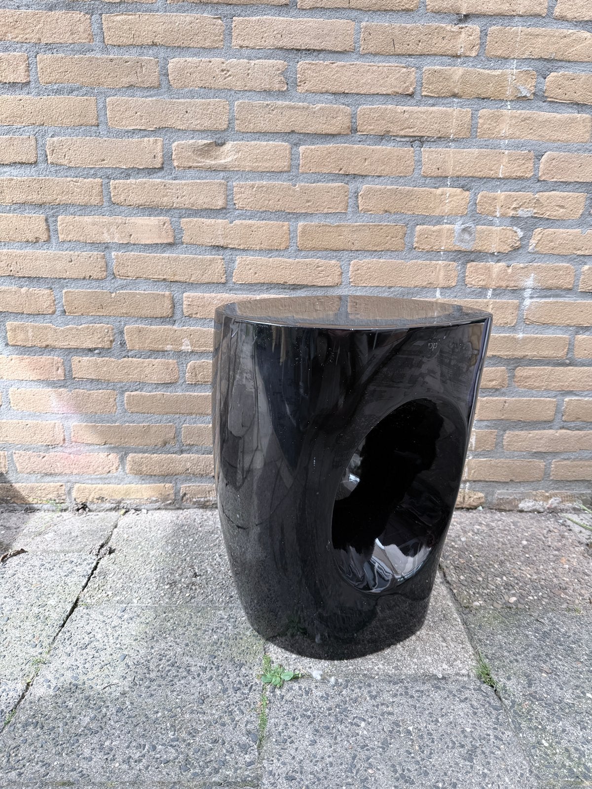 POLSPOTTEN Devil’s Eye kruk – zwart | Designklassieker, Ophalen, Object, Zwart, Massief